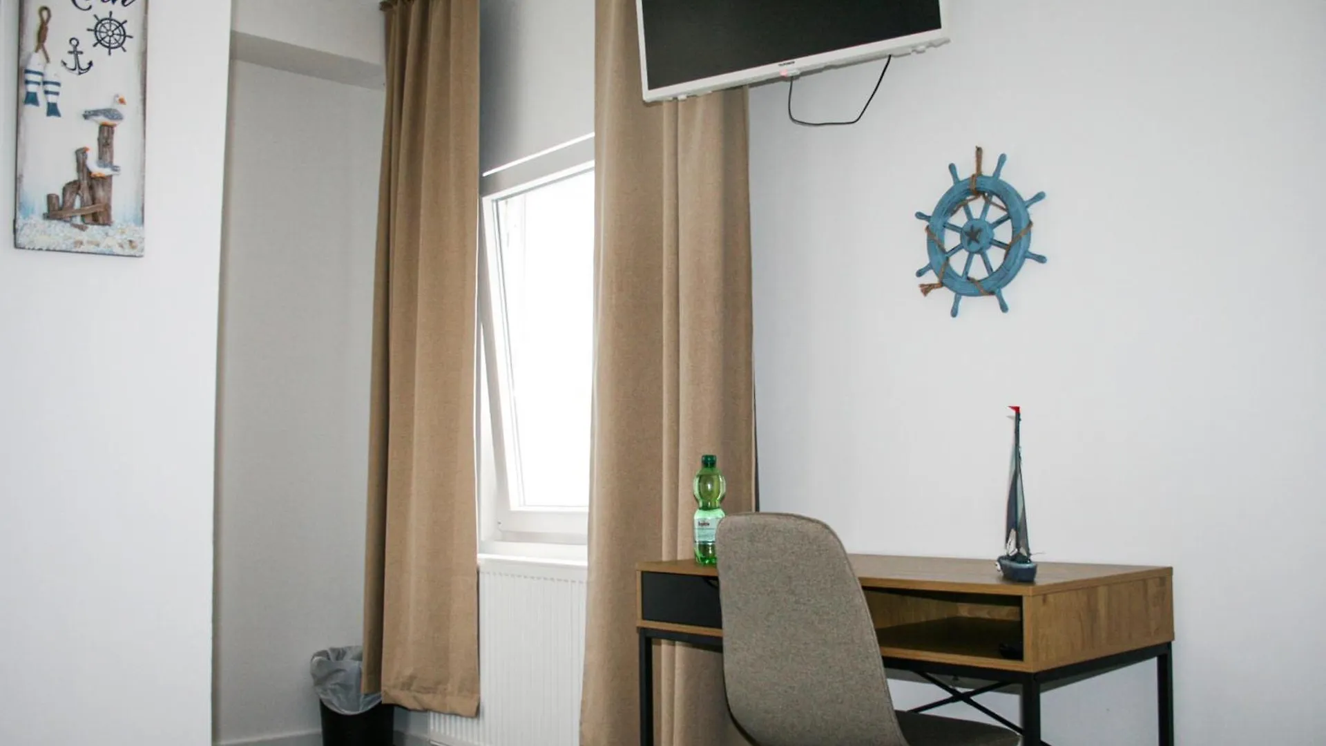 Seehafen Hostel Hamburg